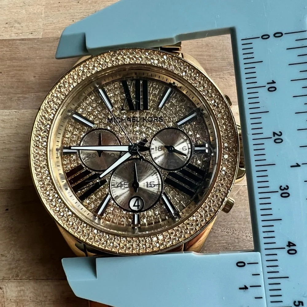 Michael Kors ladies gold tone crystals dress Watch mk-6095 NEW BATTERY